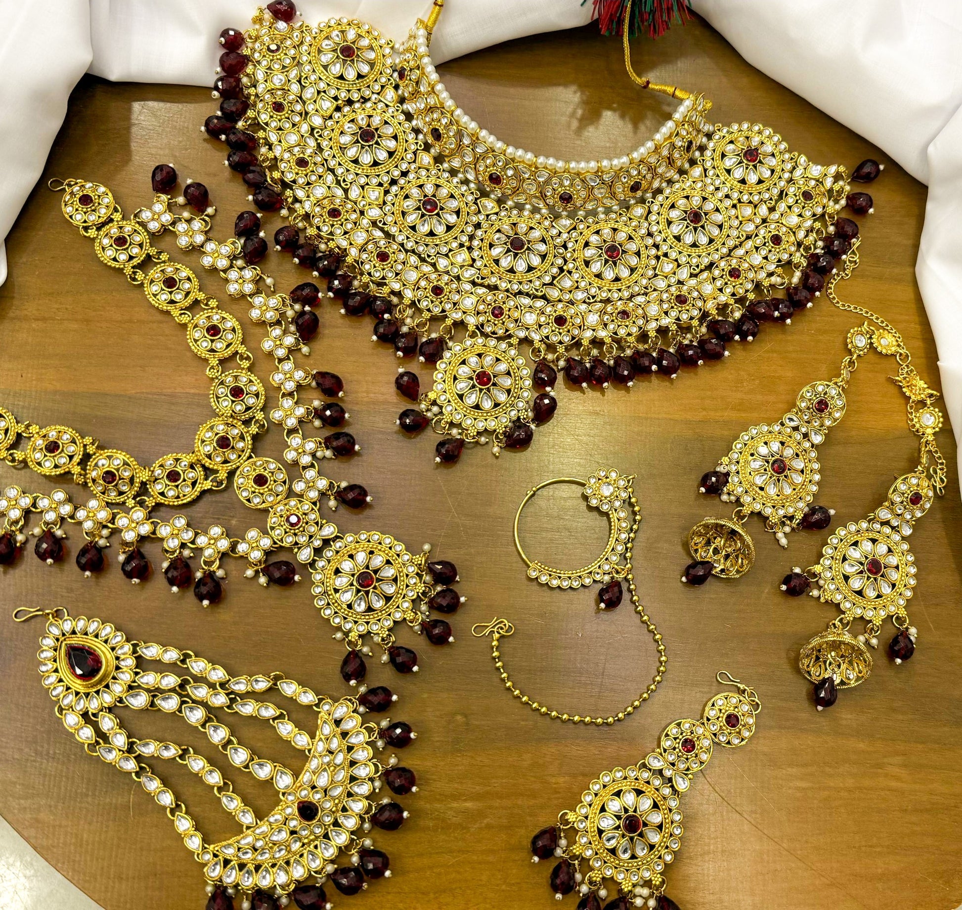 AKHBARI LAL KUNDAN SET