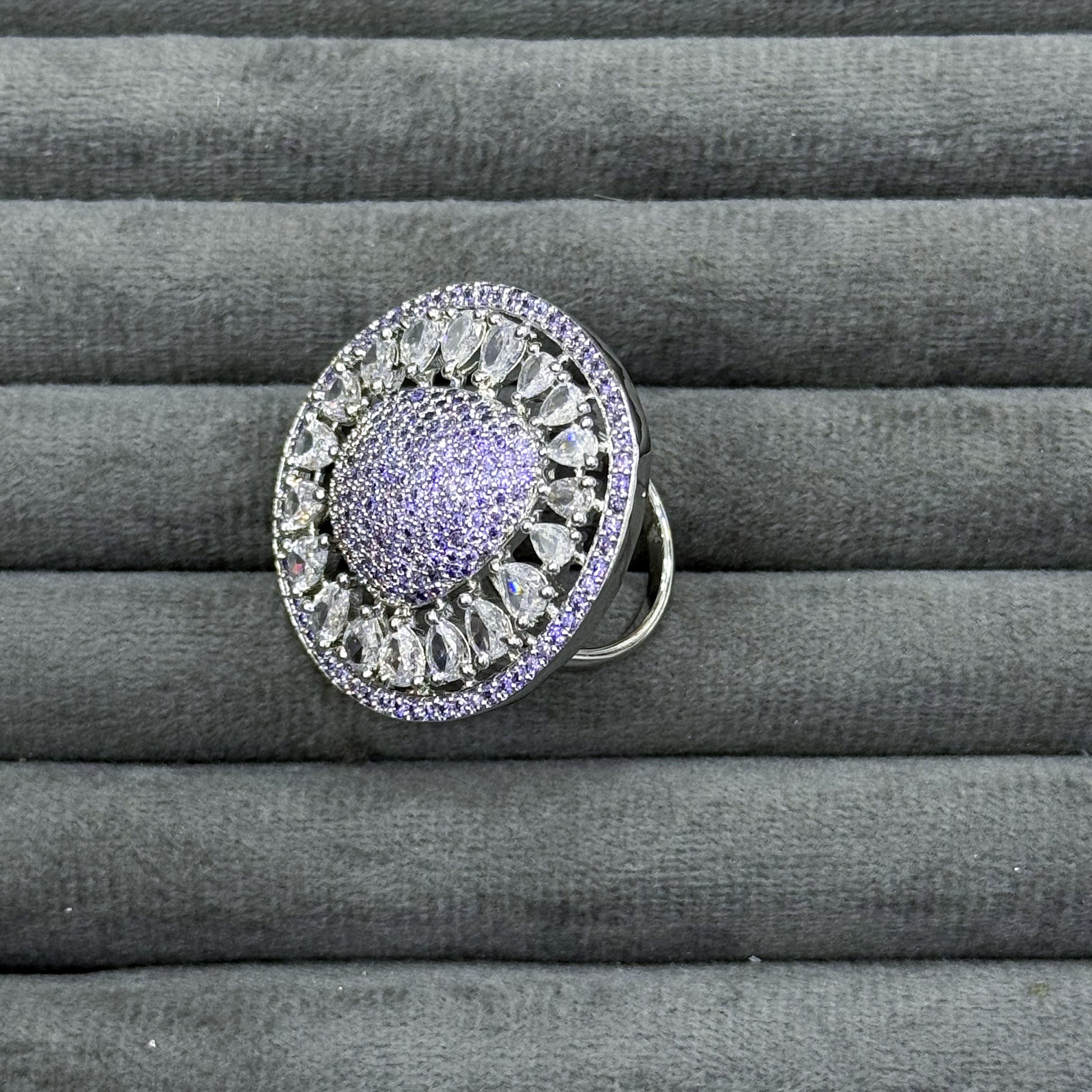 GEOMETRIC TEARDROP RINGS