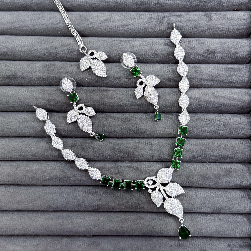 SAPPHIRE LACE NECKLACE SET