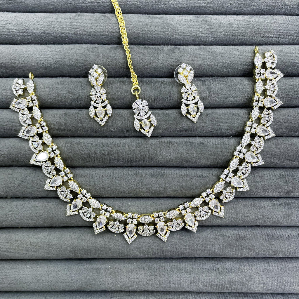 MAJESTIC SCALLOP NECKLACE SET