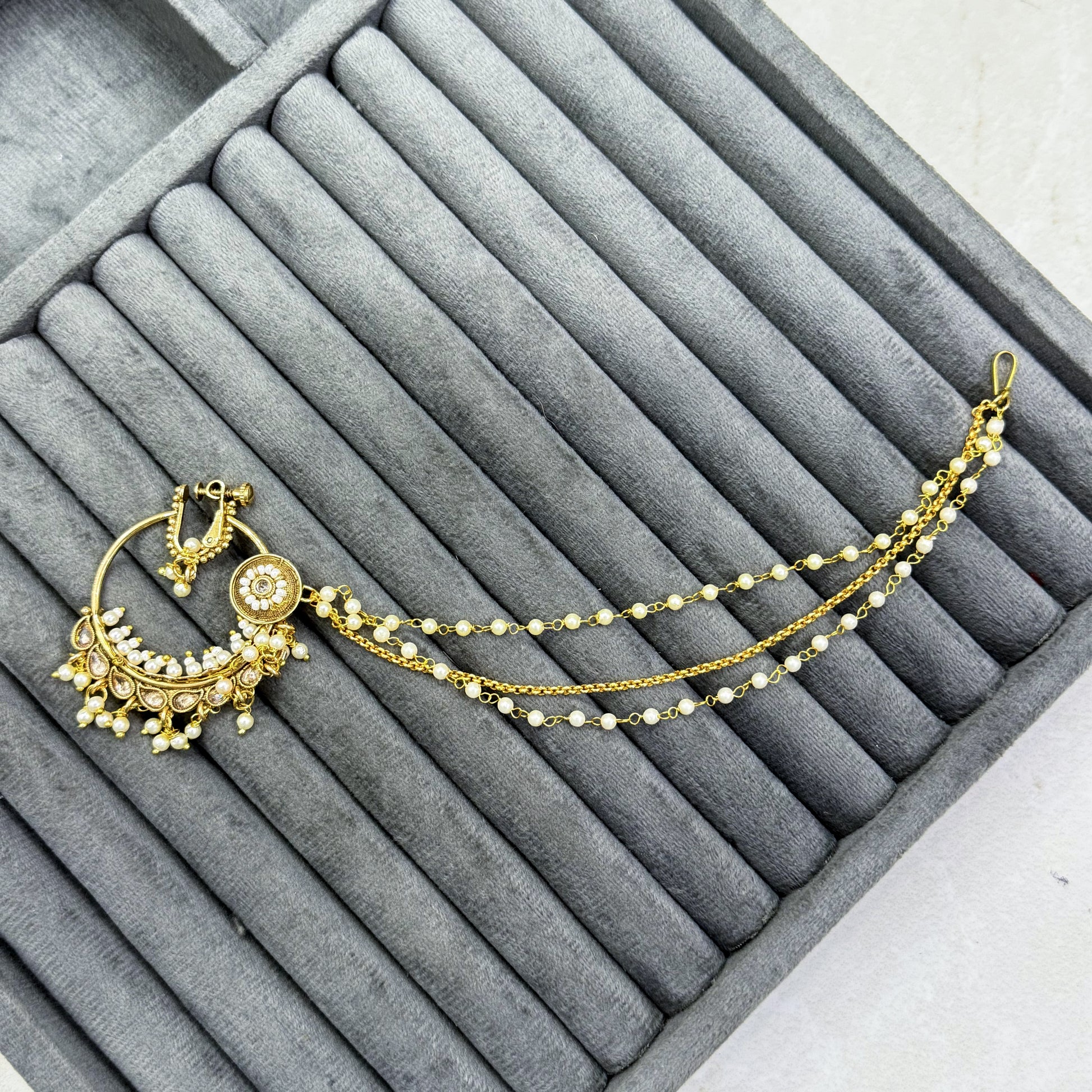 REGAL CRESENT NOSE RING