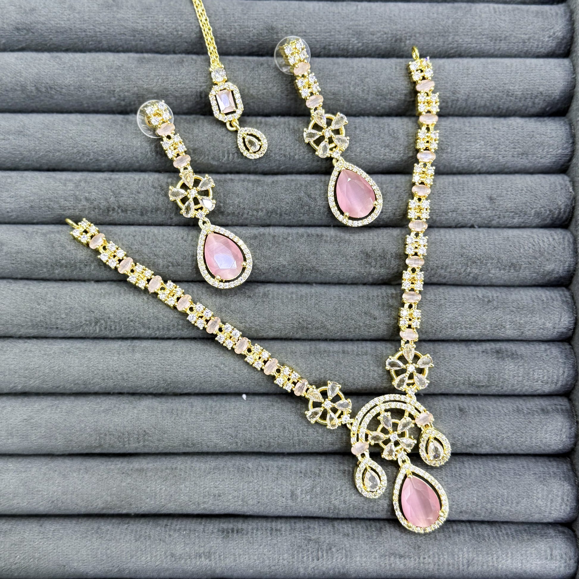 CELESTIAL BLOOM NECKLACE SET