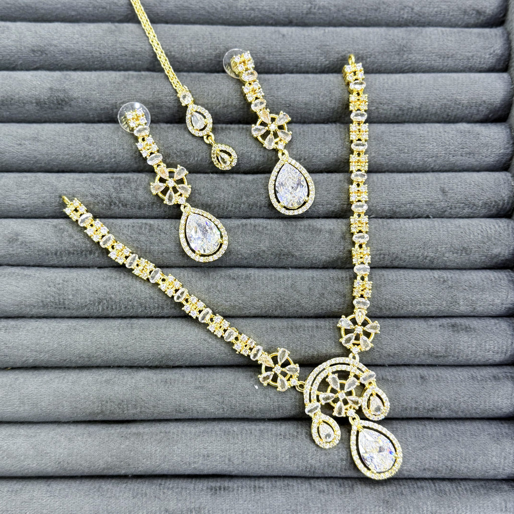 CELESTIAL BLOOM NECKLACE SET