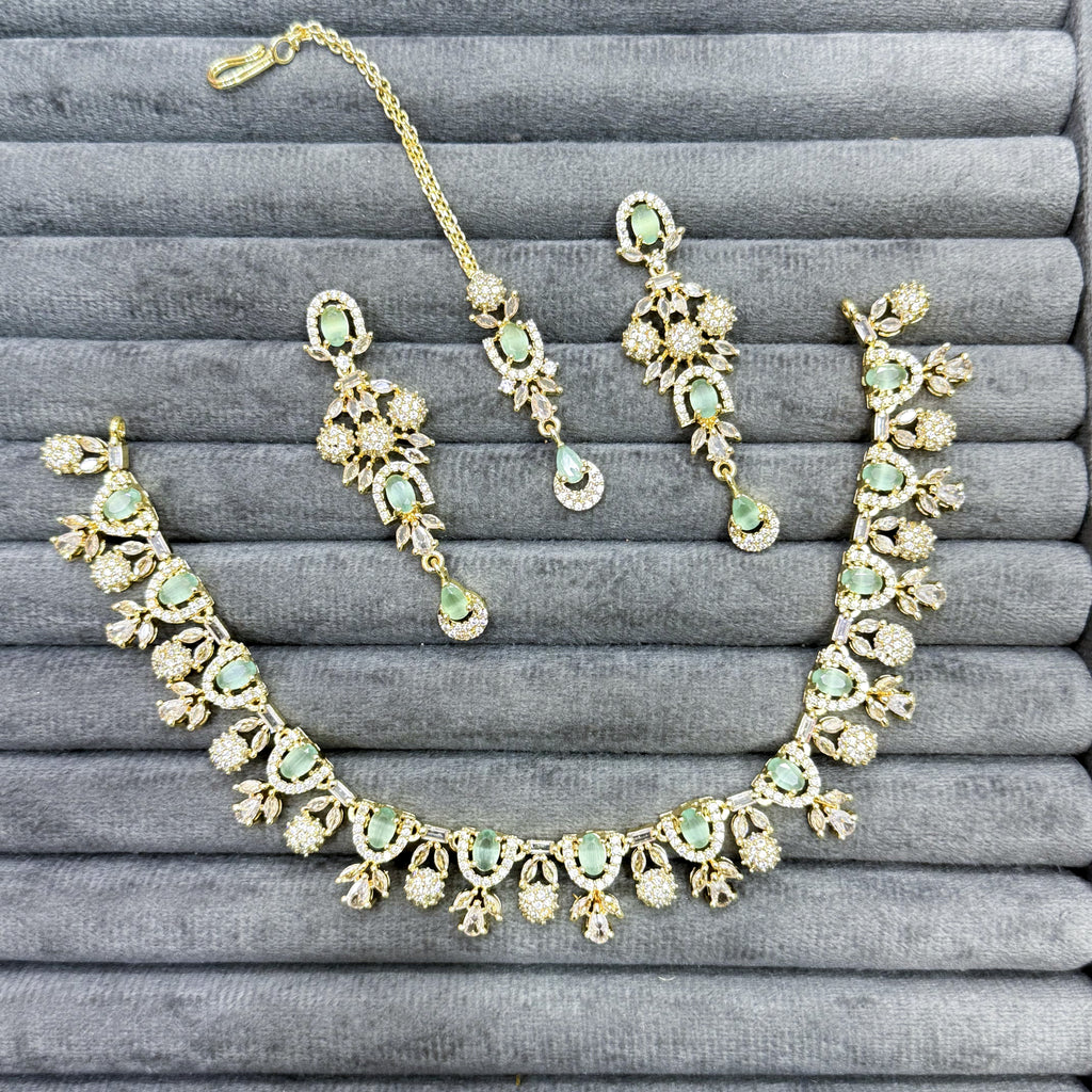 IMPERIAL FLORA NECKLACE SET