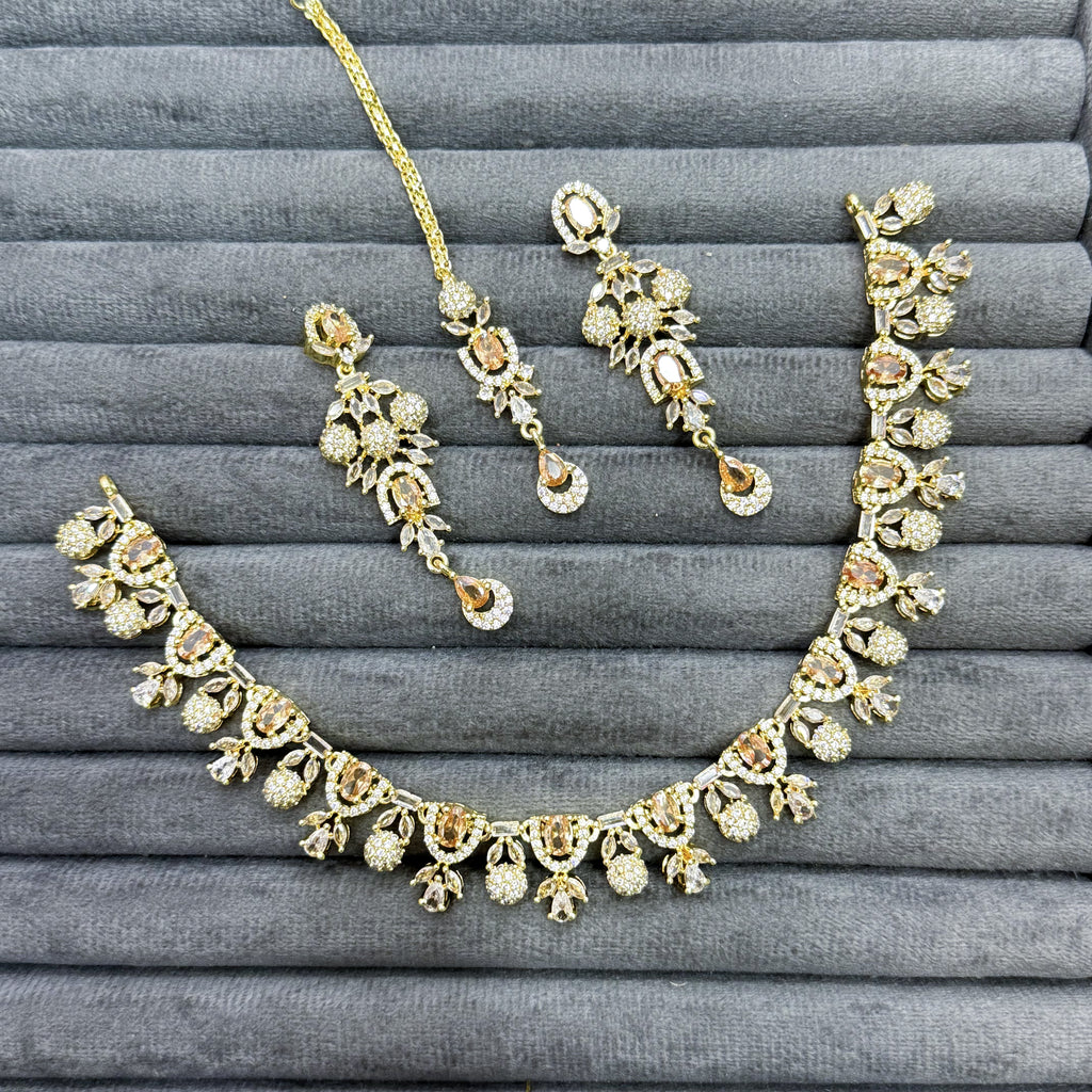 IMPERIAL FLORA NECKLACE SET