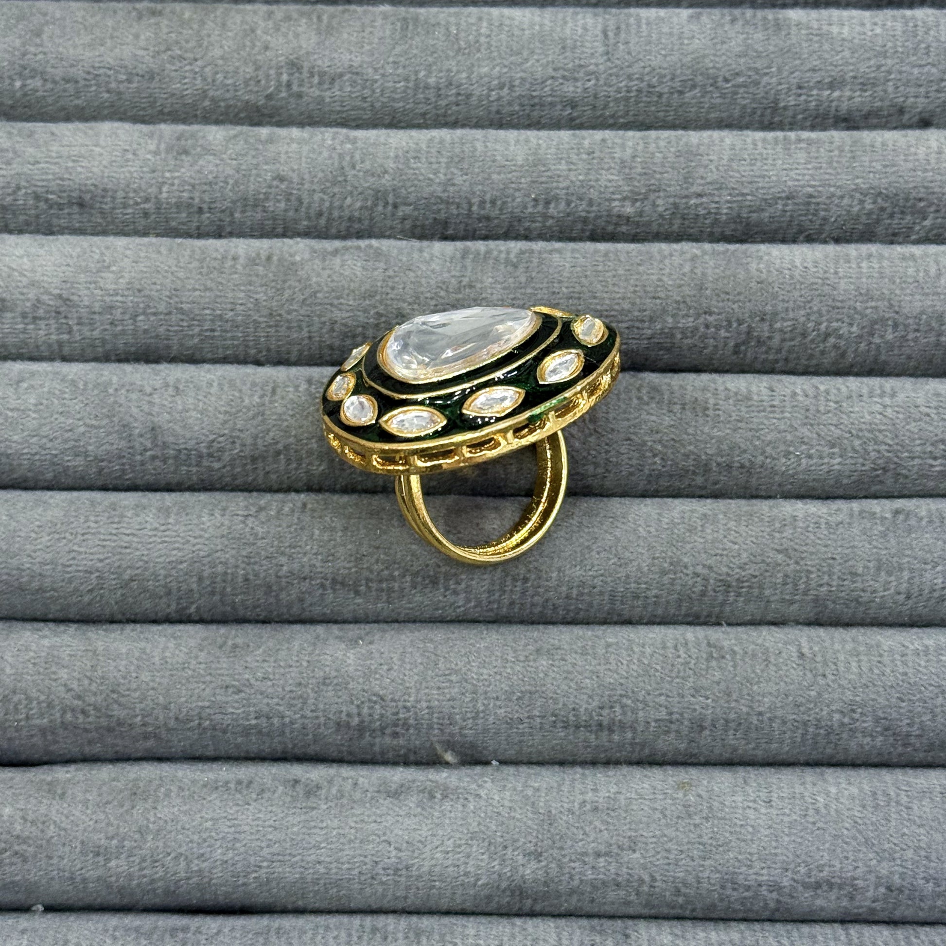 TRIANGLE BEZEL KUNDAN RINGS