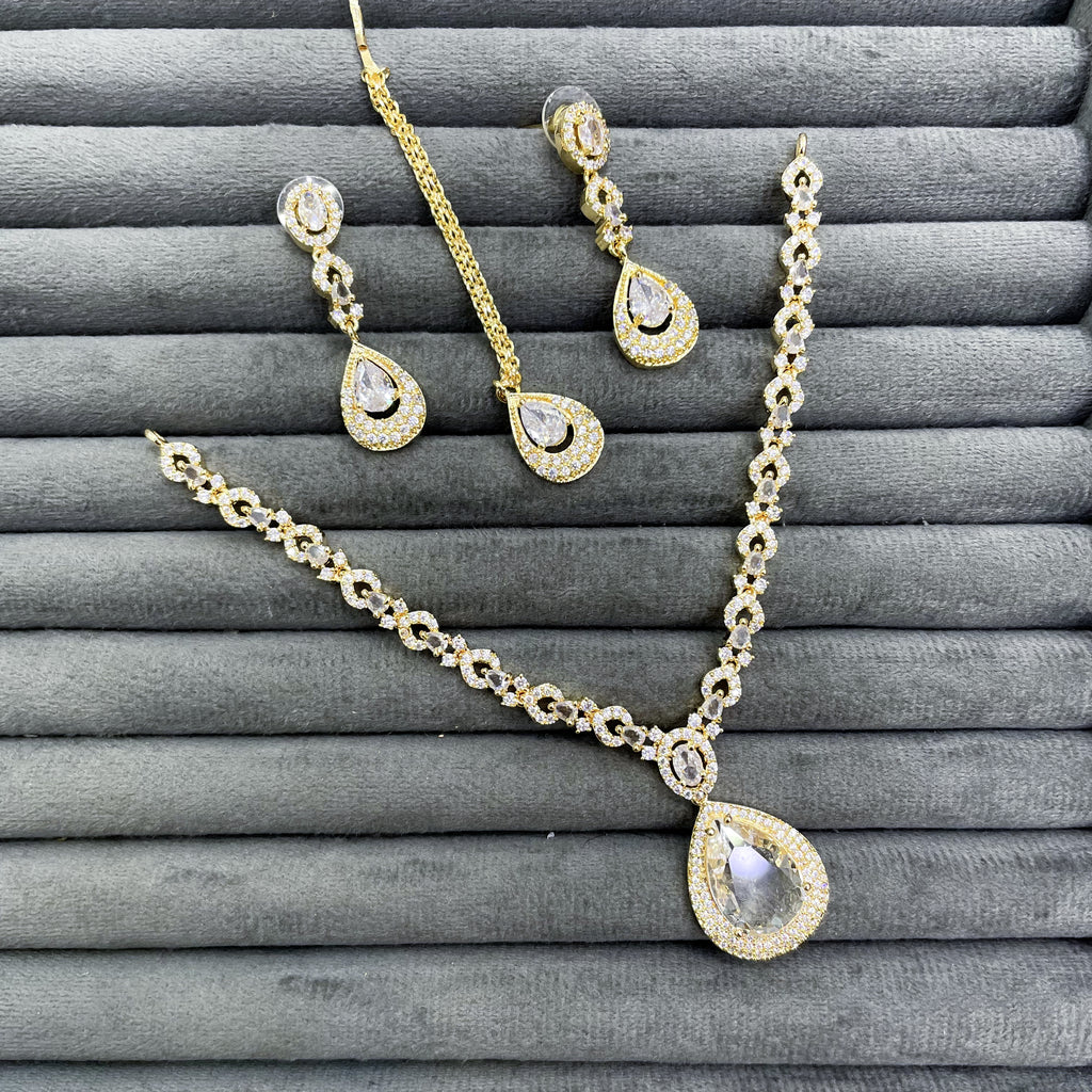 HEIRLOOM ORB NECKLACE SET