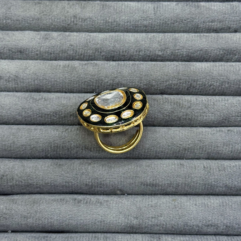 OVAL PAVÉ KUNDAN RINGS