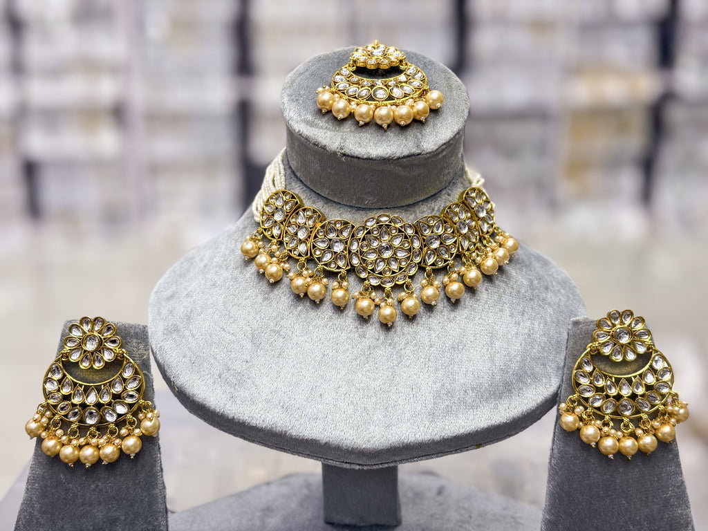 MAJESTIC FLOWER NECKLACE SET