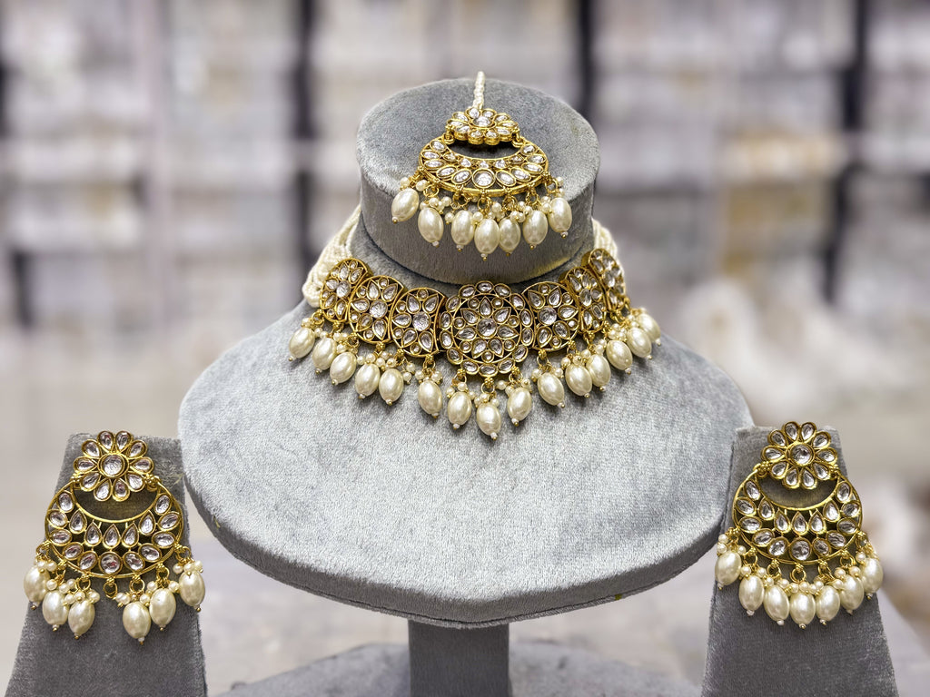 MAJESTIC FLOWER NECKLACE SET