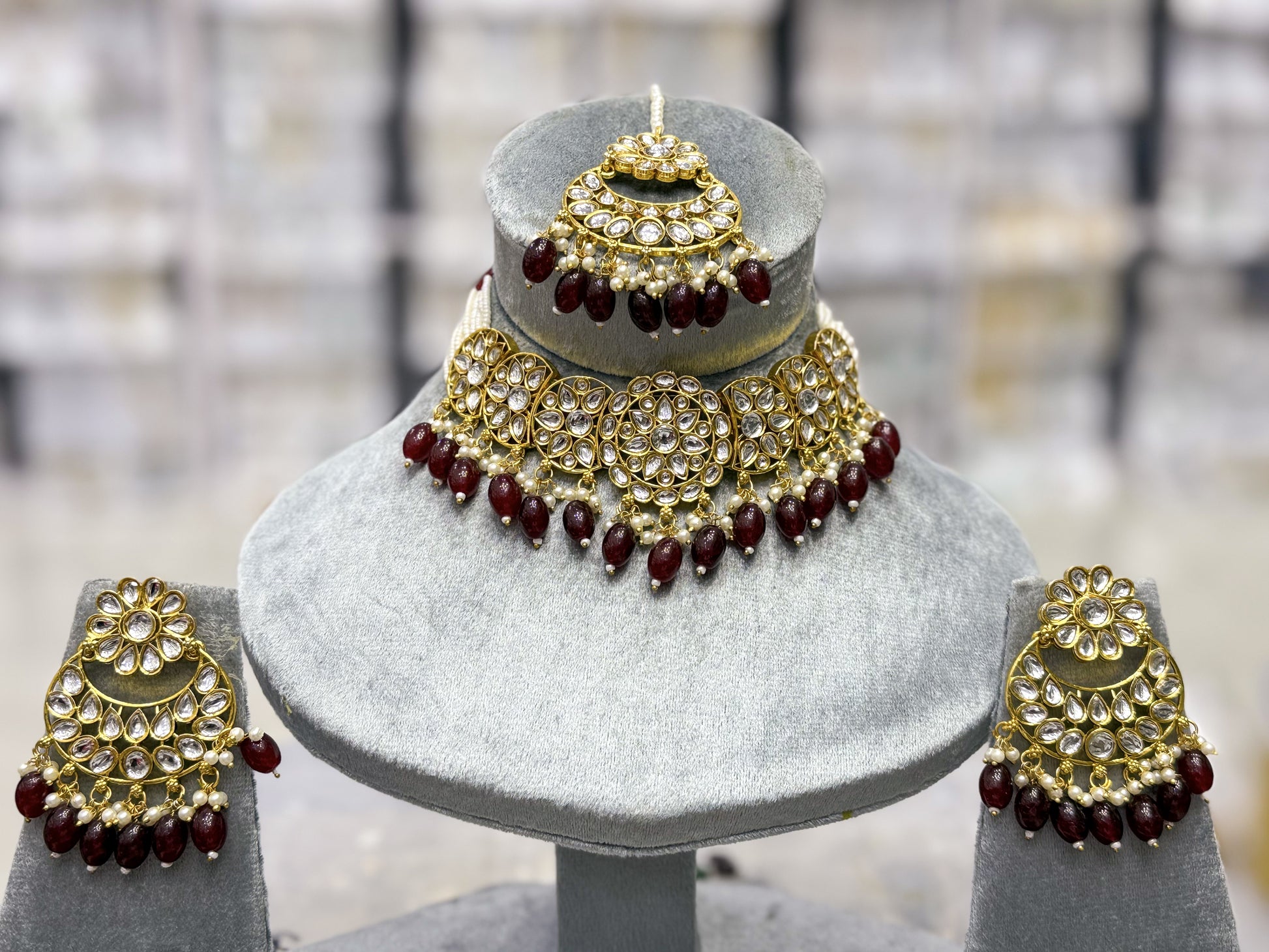 MAJESTIC FLOWER NECKLACE SET