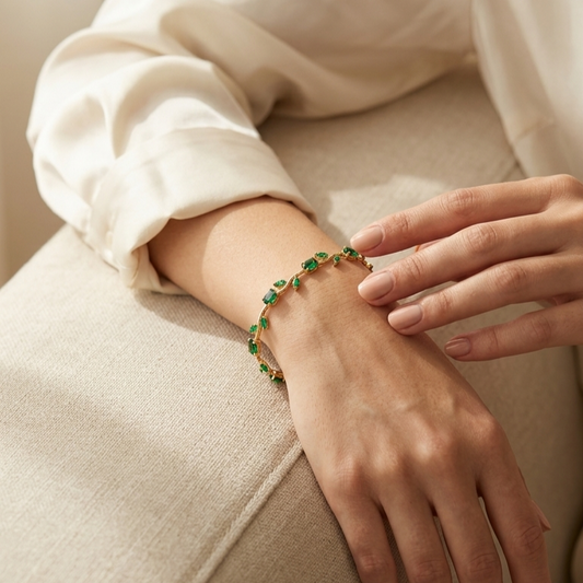 Tulip Bracelet – Emerald Green Vine (Gold)