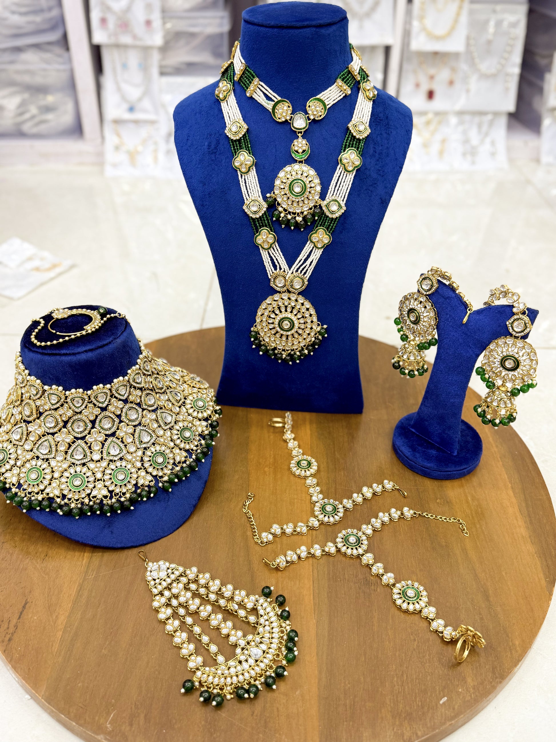 ZEENAT SHAHI KUNDAN SET