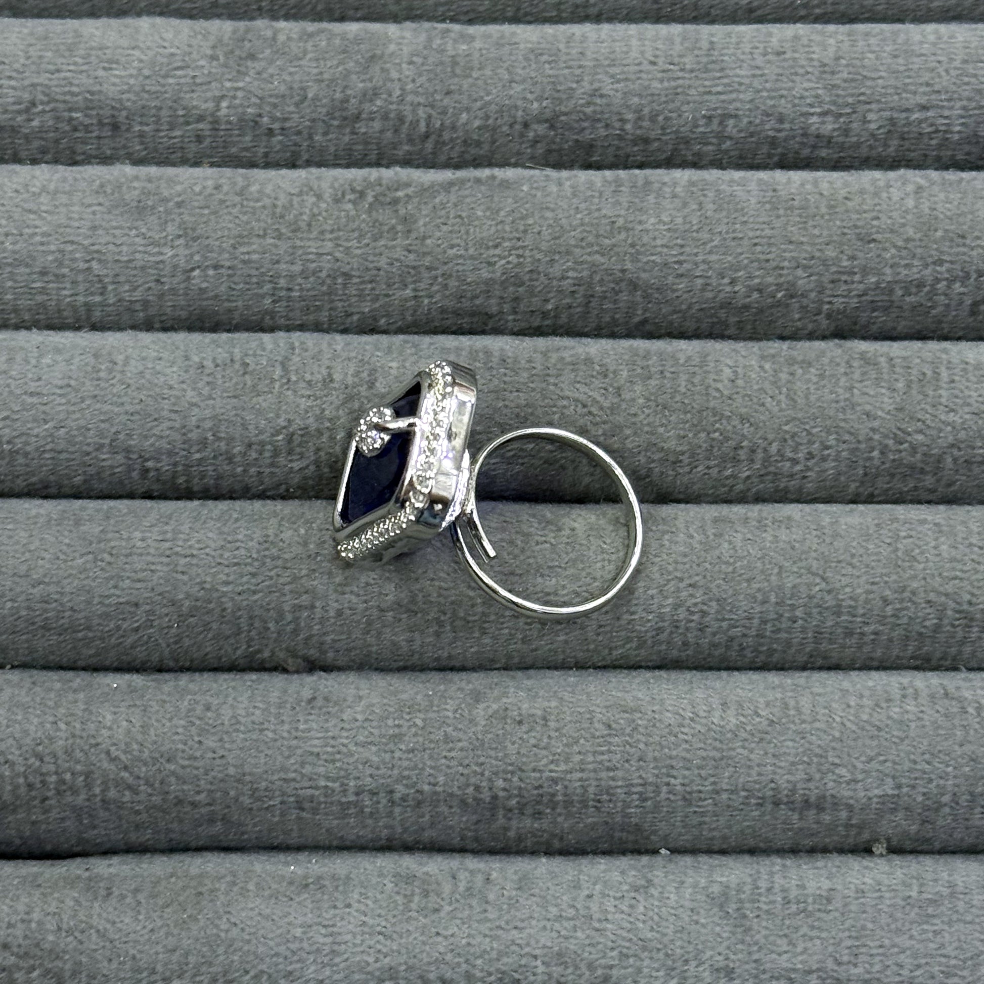 VENETIAN HEART PENDANTS