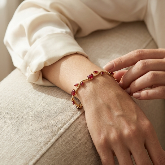 Tulip Bracelet – Ruby Red (Gold)