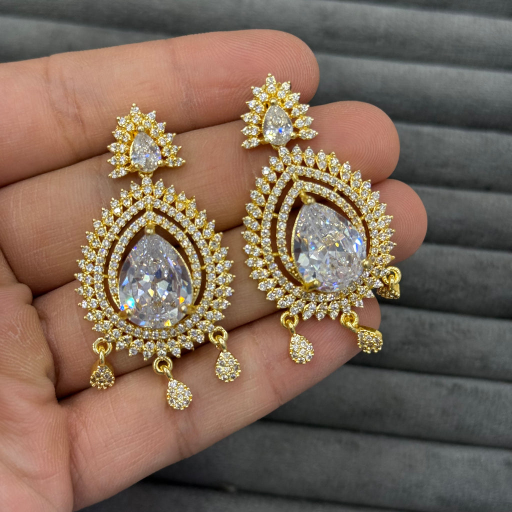 ROYAL HALO ZIRCON EARRINGS