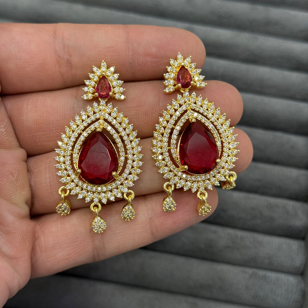 ROYAL HALO ZIRCON EARRINGS