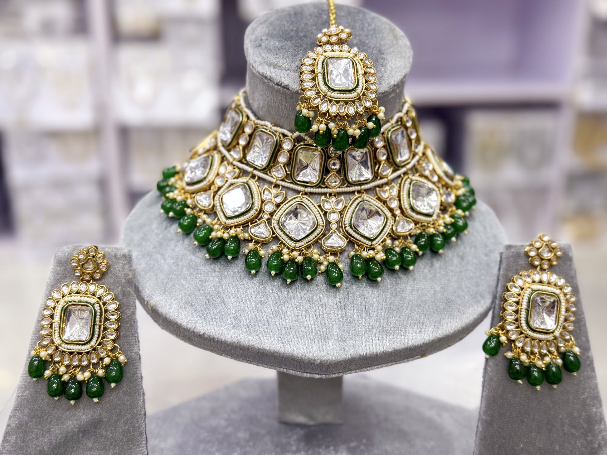 IMPERIA GEOMETRIC KUNDAN NECKLACE SET