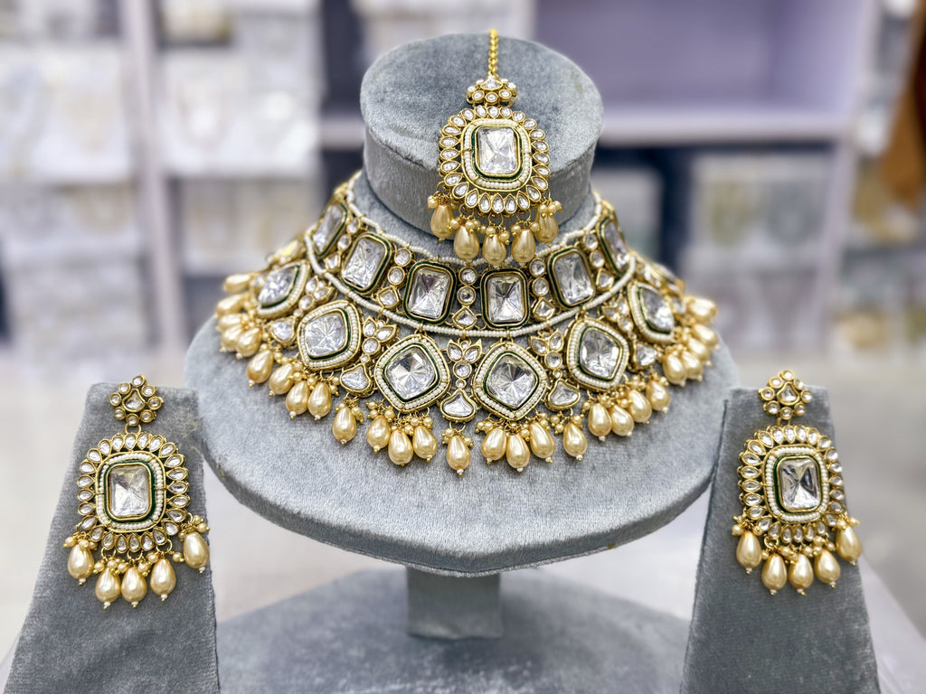 IMPERIA GEOMETRIC KUNDAN NECKLACE SET