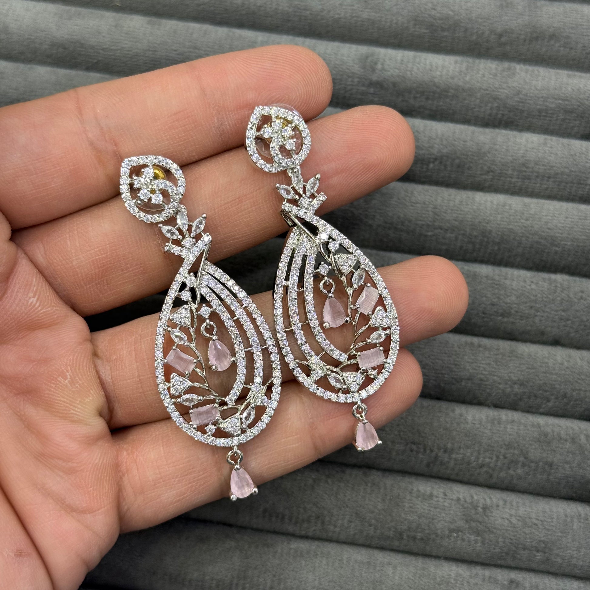 SILVER SYLVAN ZIRCON EARRINGS