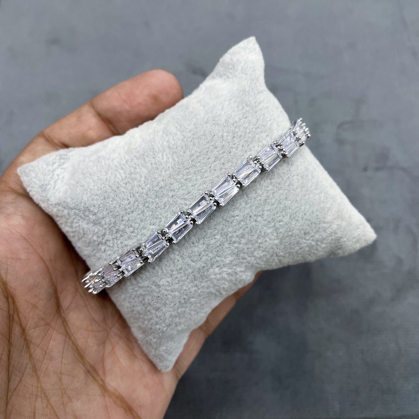ICED-ECHELON-BAGUETTE-ZIRCON-BRACELET