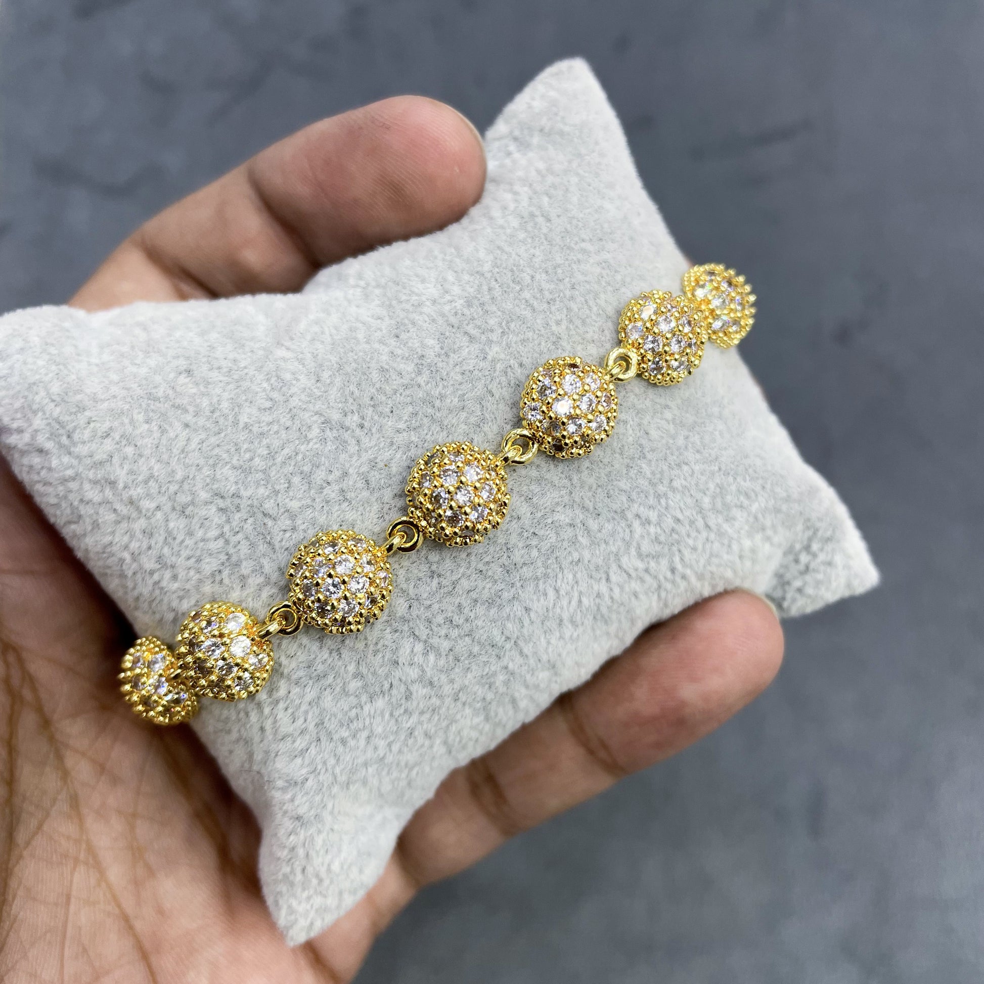 GILDED-ORB-ZIRCON-BRACELET