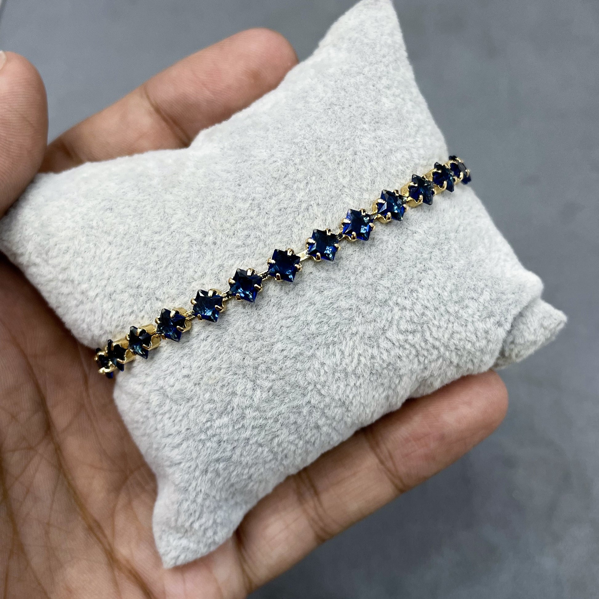 MIDNIGHT-AZURE-ZIRCON-BRACELET