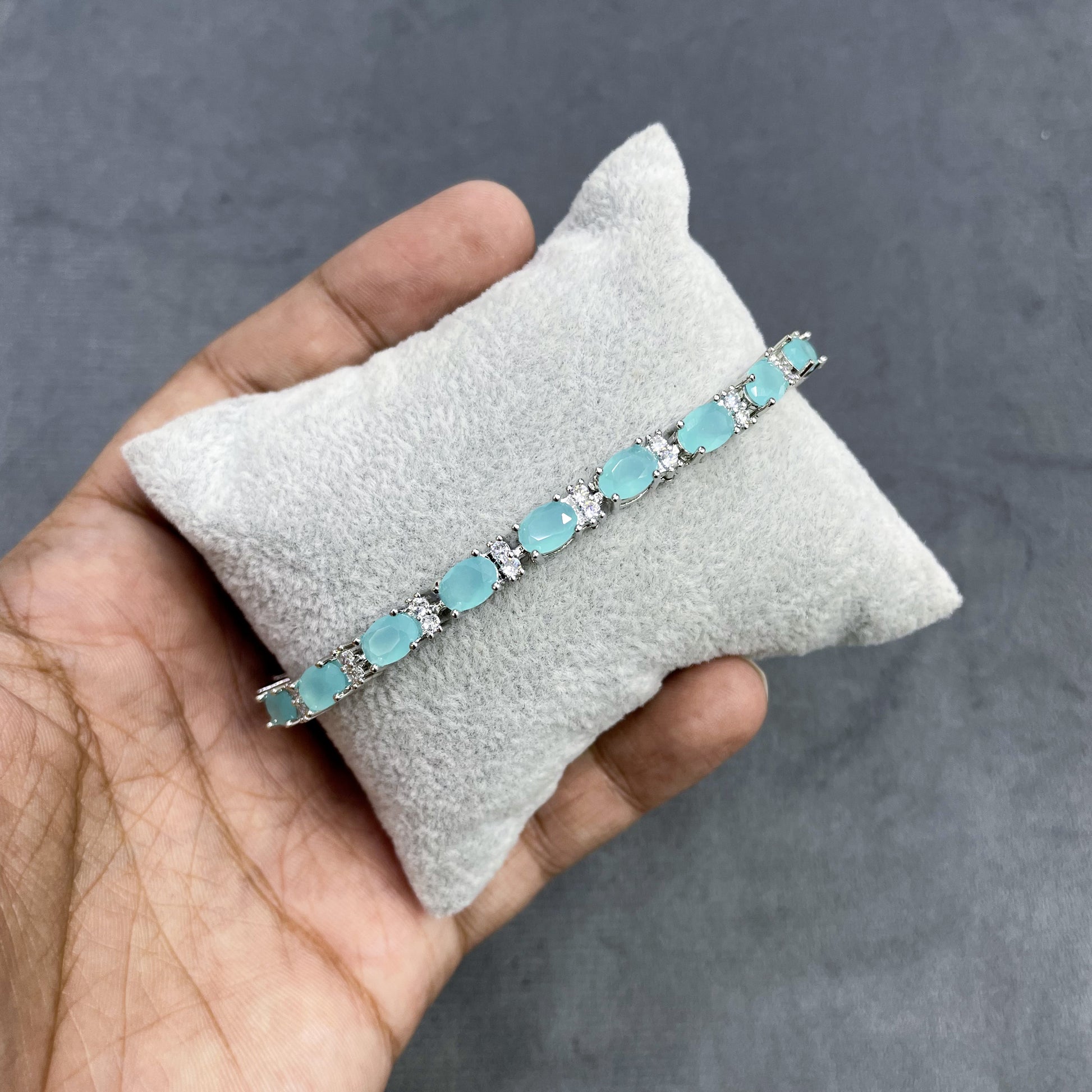 AQUA-MIST-SILVER-ZIRCON-BRACELET
