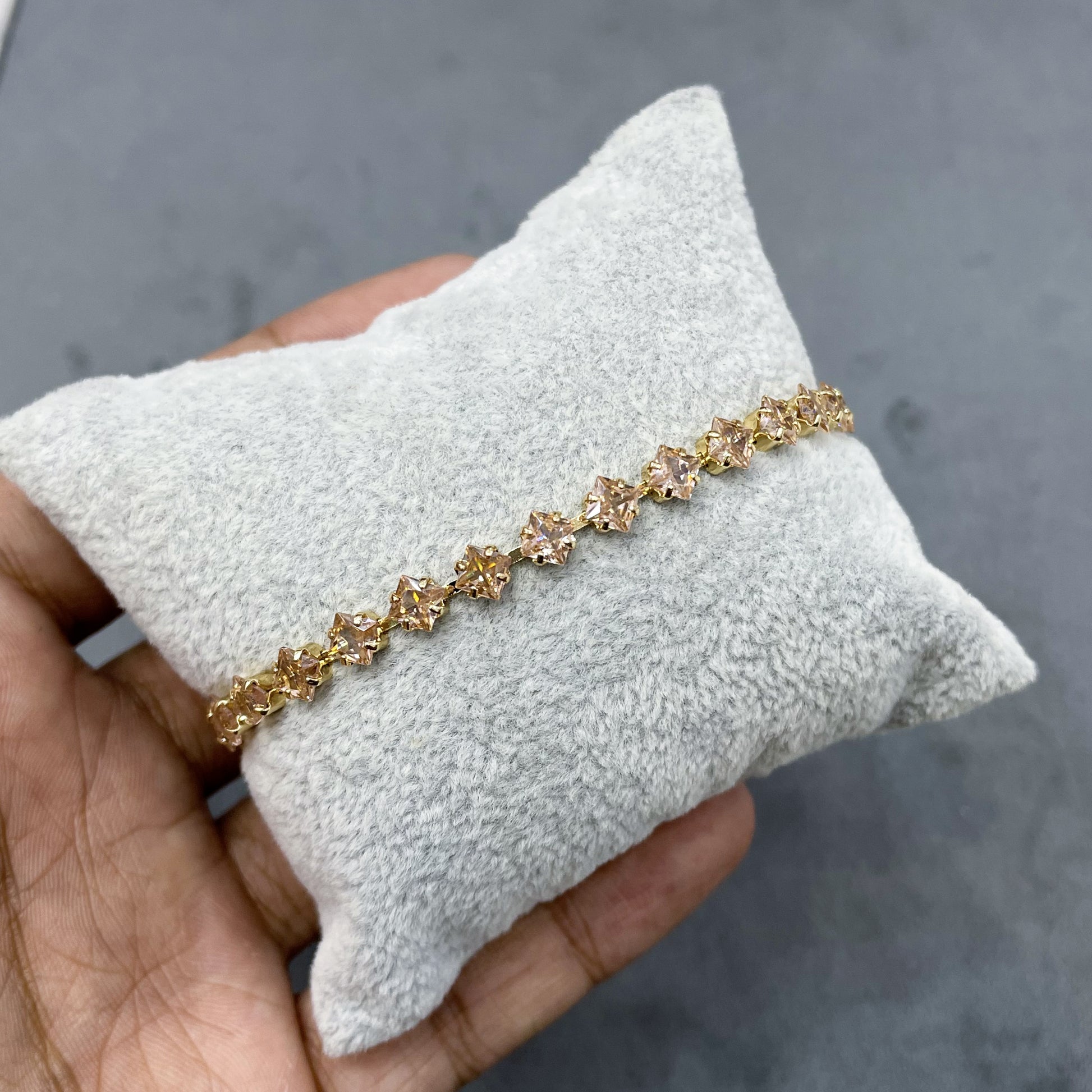 CHAMPAGNE-DEW-ZIRCON-BRACELET