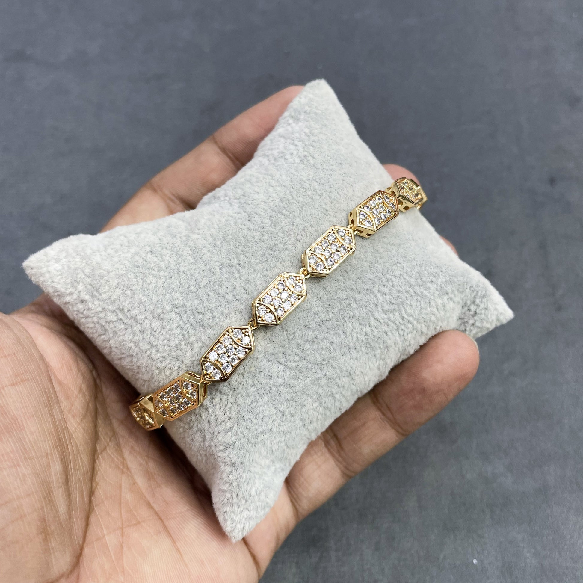 REGAL-HEXAGON-PAVE-ZIRCON-BRACELET