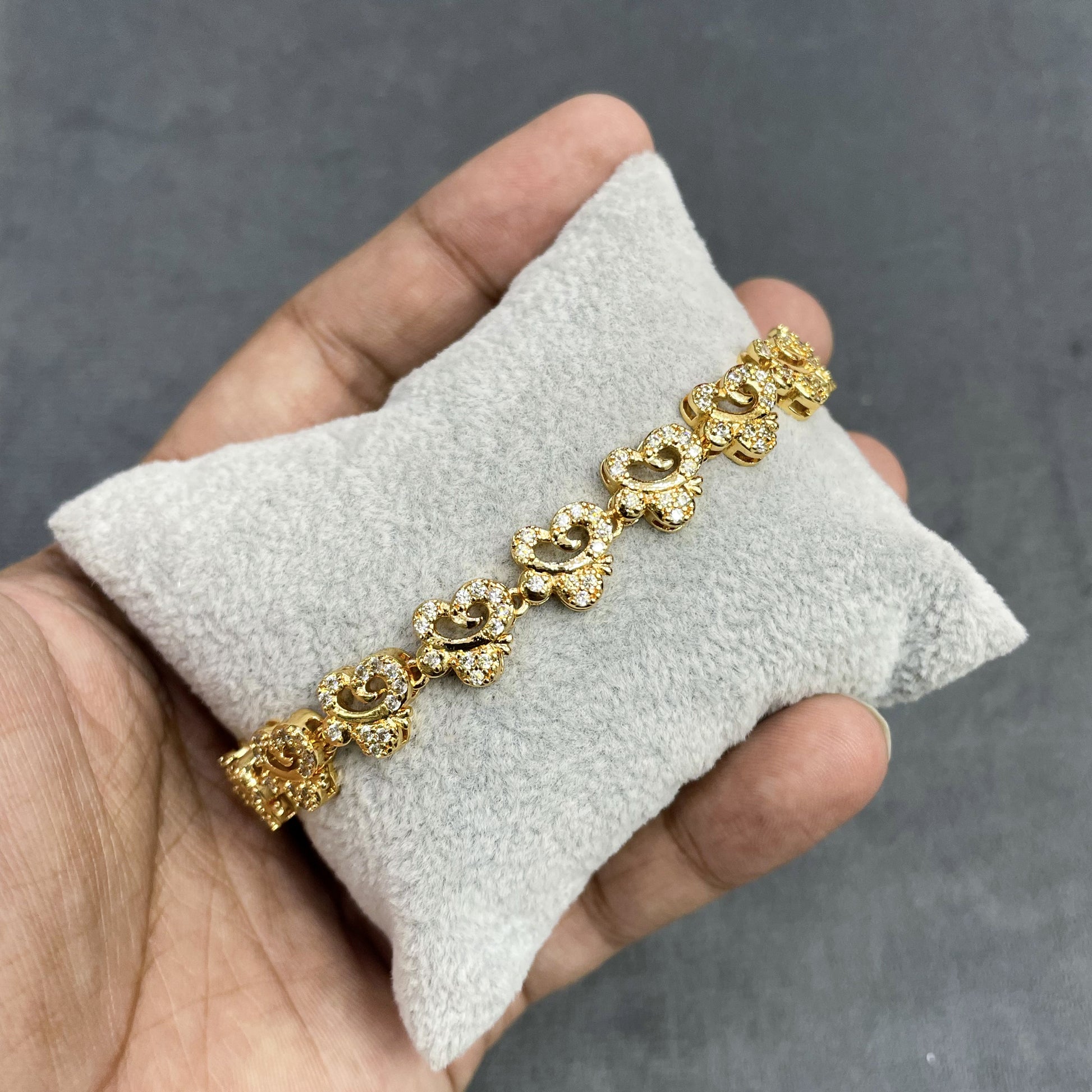 GOLDEN-AMOUR-FILIGREE-ZIRCON-BRACELET