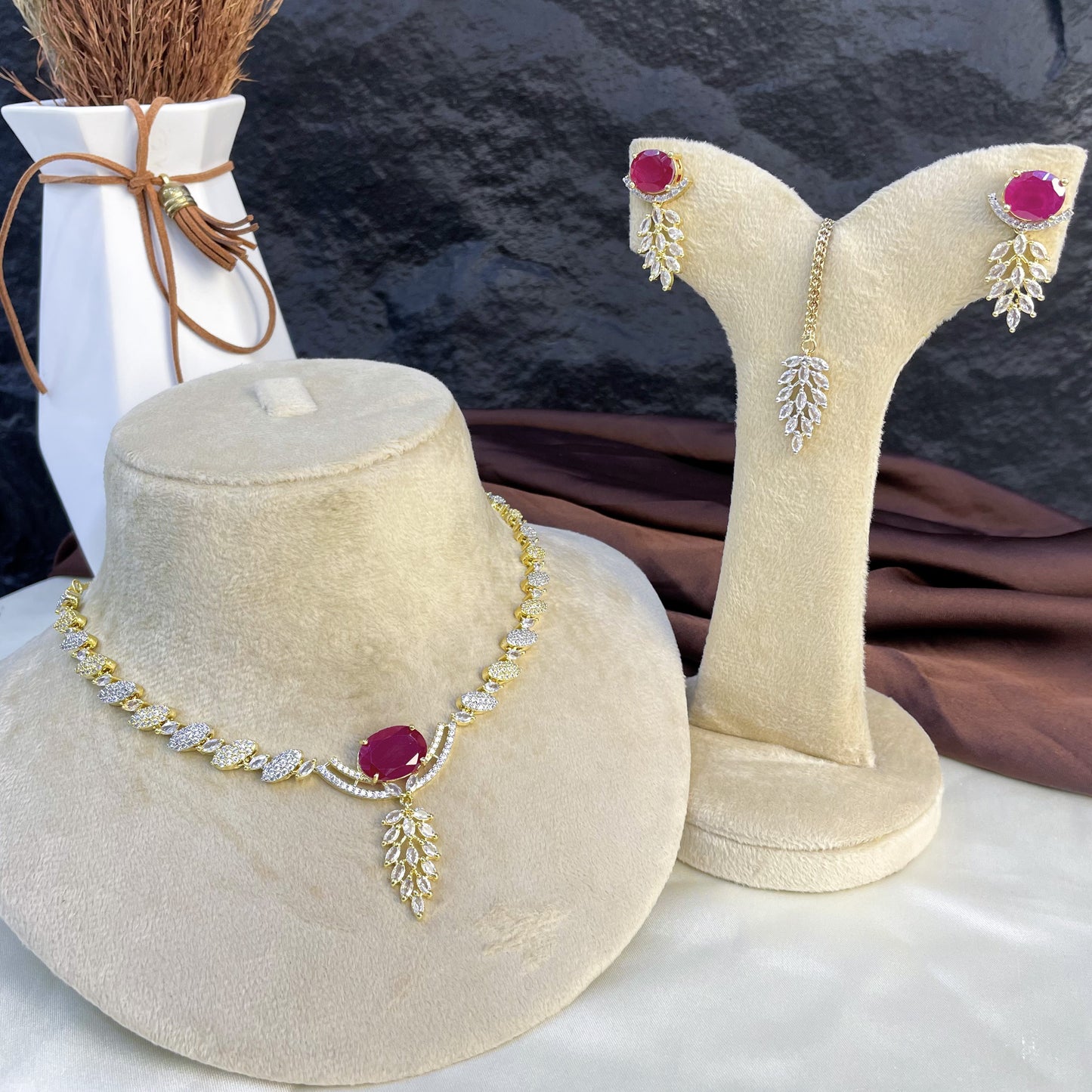 AURORA VINE NECKLACE SET