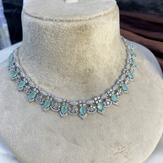 REGAL CROWN NECKLACE SET