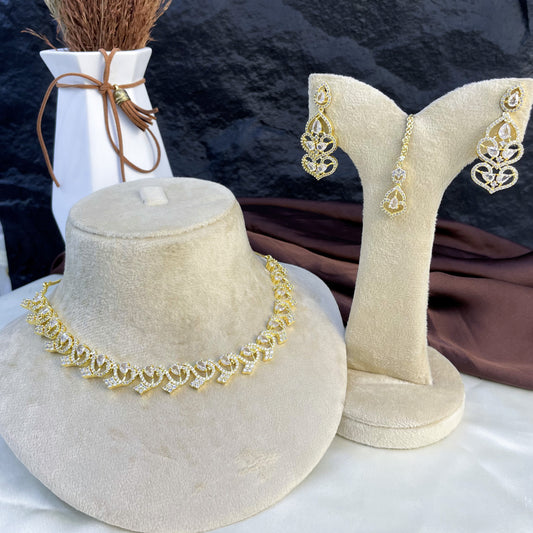 HEARTS OF ARCADIA NECKLACE SET