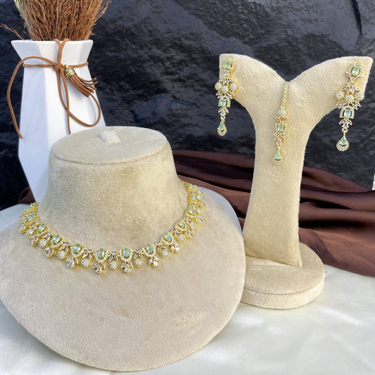 IMPERIAL FLORA NECKLACE SET