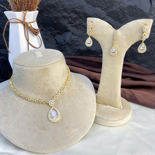 HEIRLOOM ORB NECKLACE SET