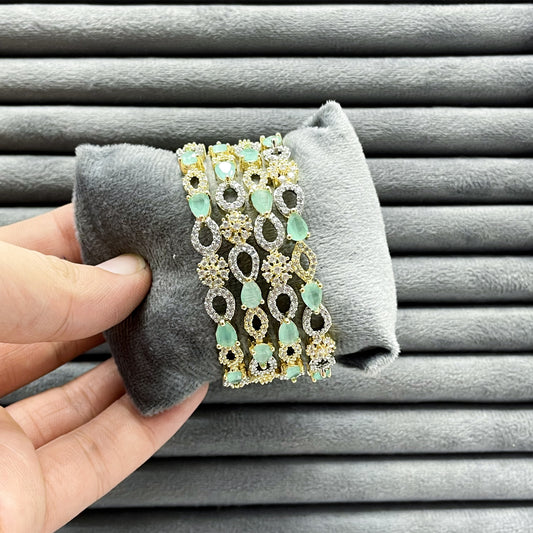 BLOOMING TEARDROP ZIRCON BANGLES