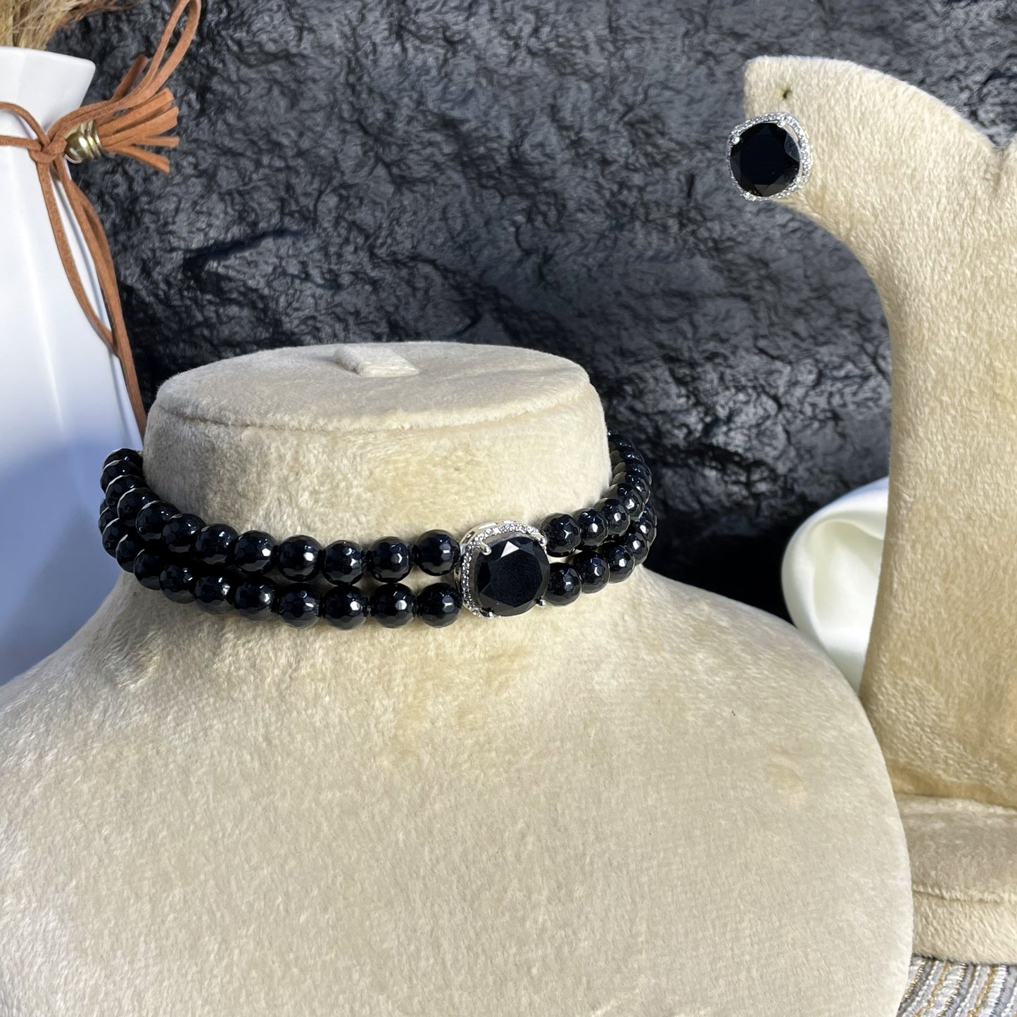 ONYX NOIR ZIRCON CHOKER