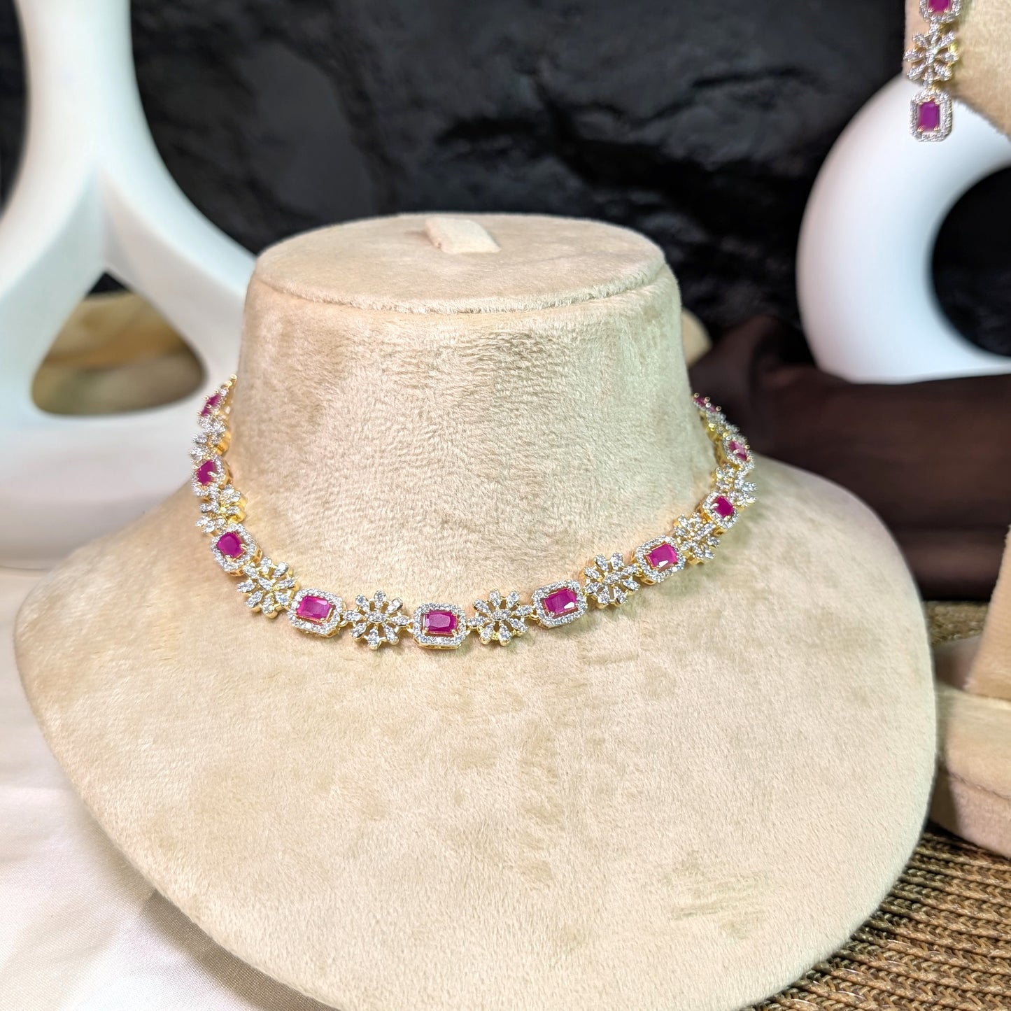 ROYAL CLUSTER NECKLACE SET