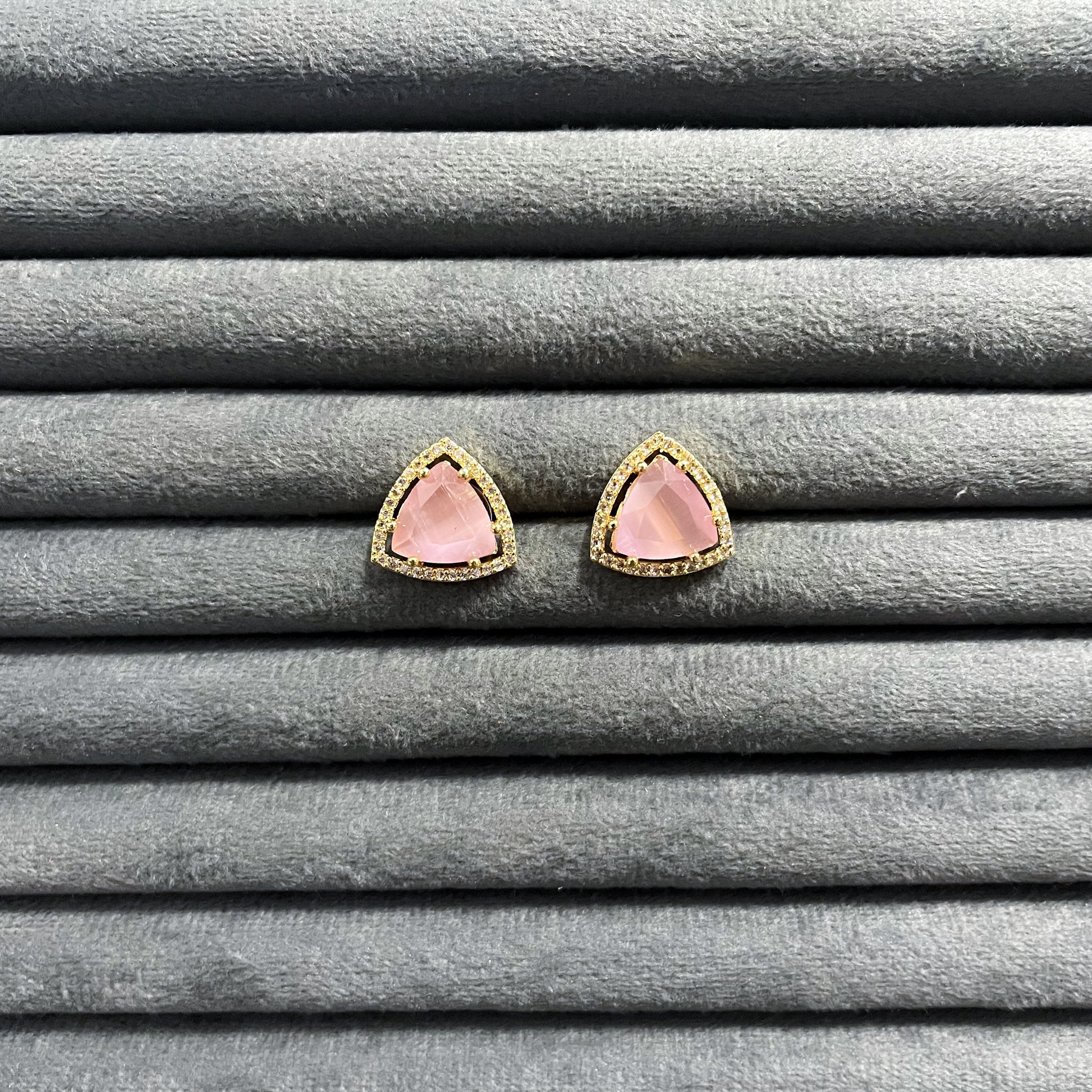 TRIANGLE AURA STUDS