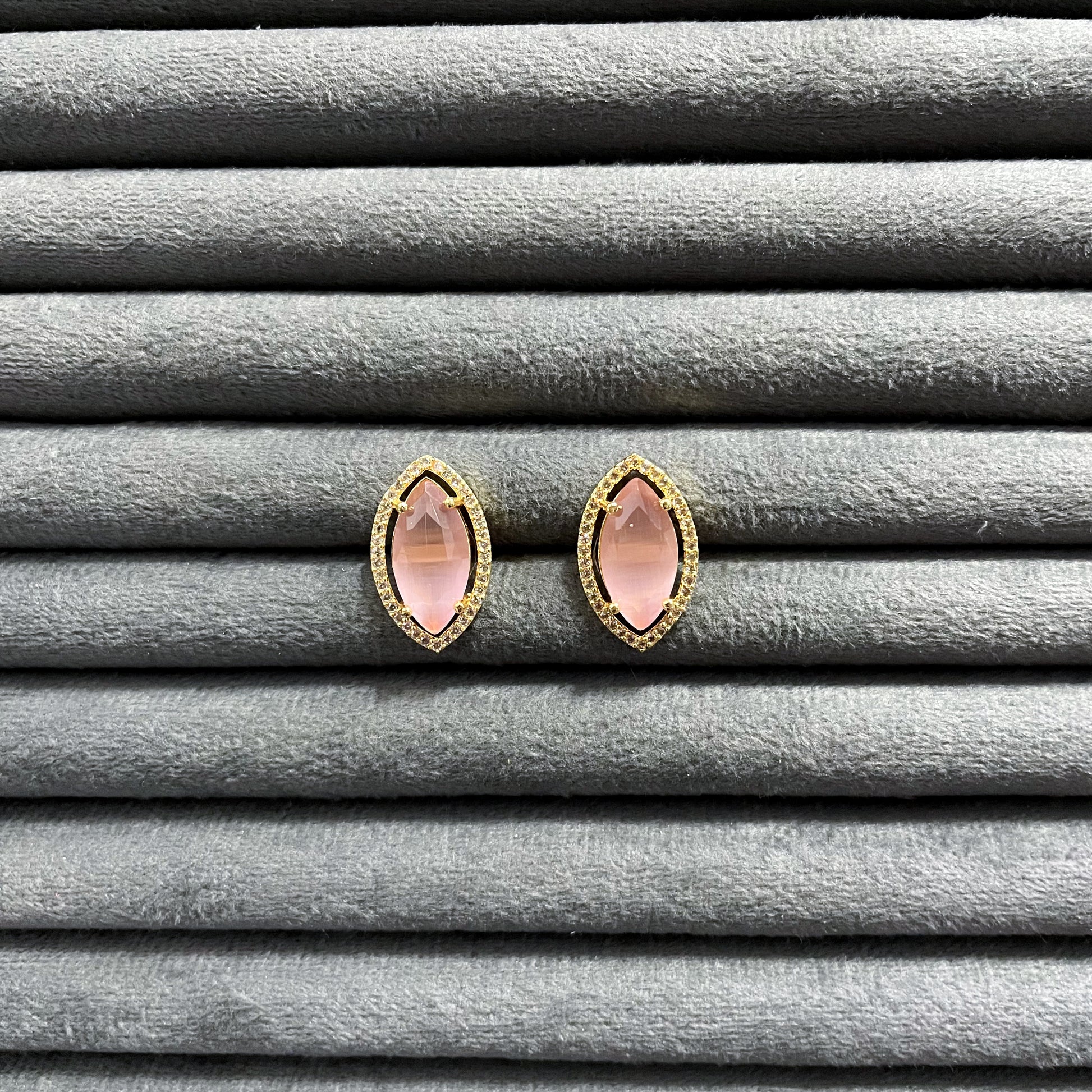 MARQUISE ELEGANCE STUDS
