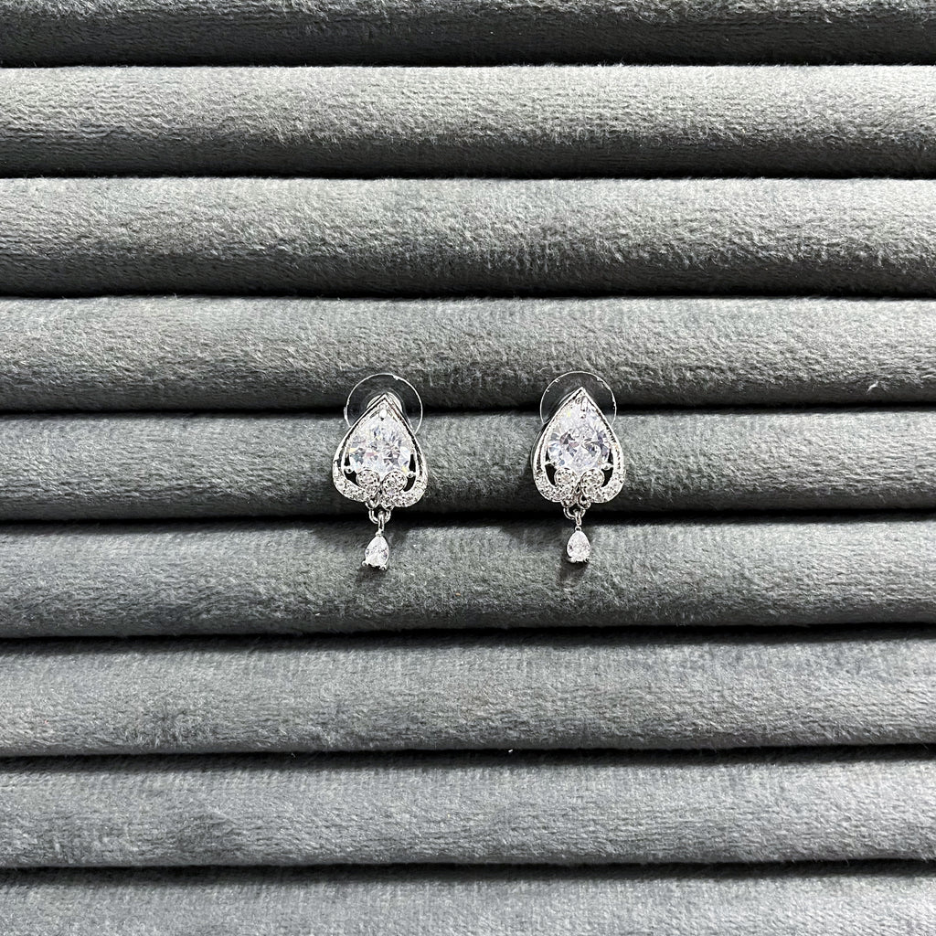 VINTAGE ARCADIA STUDS