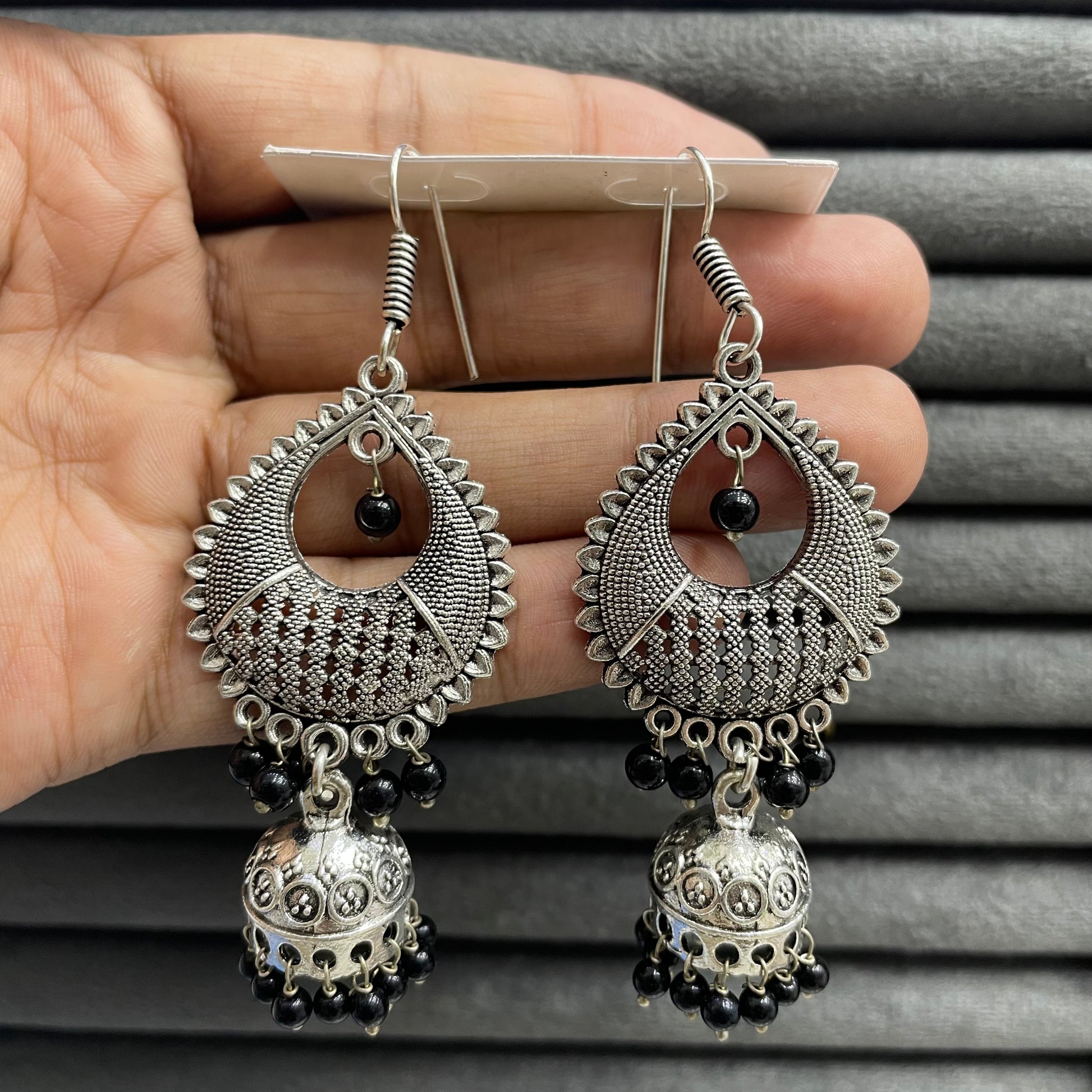 SOVEREIGN TEARDROP EARRINGS
