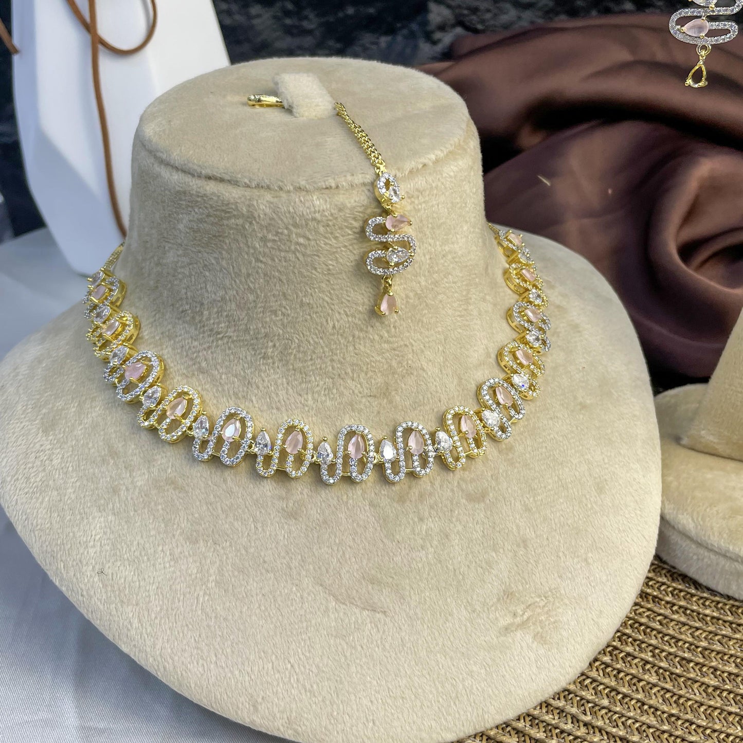 Gilded Wave Zircon NECKLACE SET