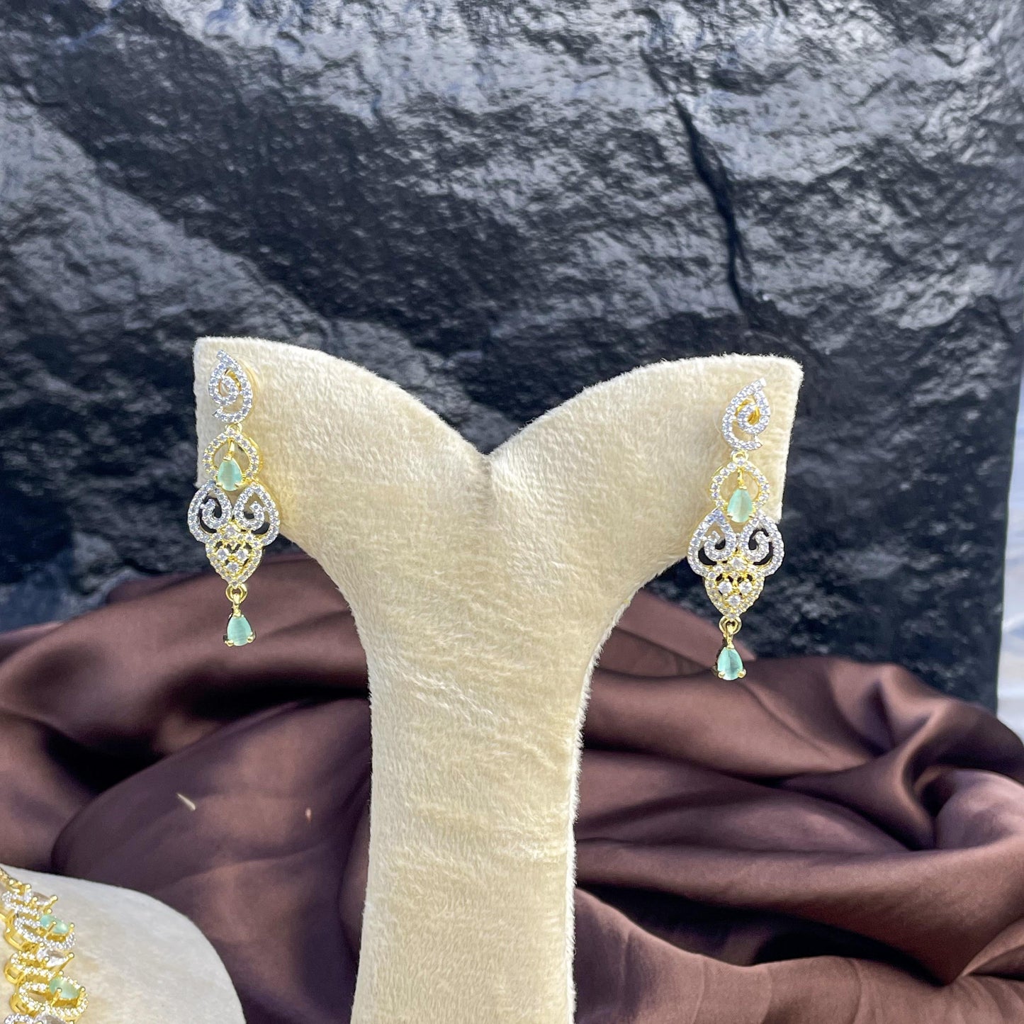 Gilded Wave Zircon NECKLACE SET