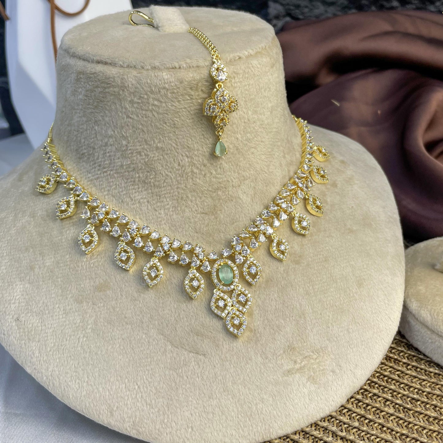 Aurelian Lace Zircon NECKLACE SET