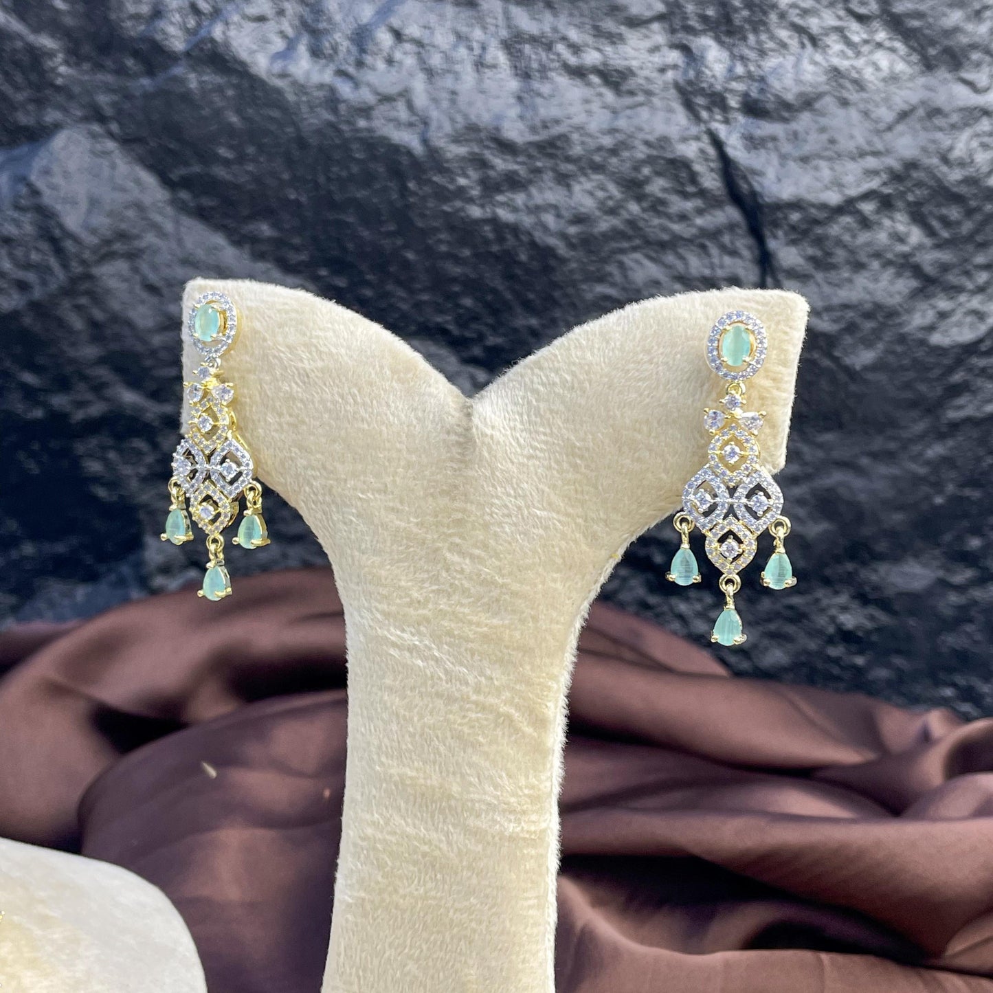 Filigree Drop Zircon NECKLACE SET