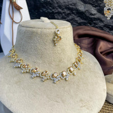 Floral Crest Zircon NECKLACE SET