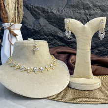 Floral Crest Zircon NECKLACE SET