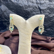 Gilded Petal Zircon NECKLACE SET